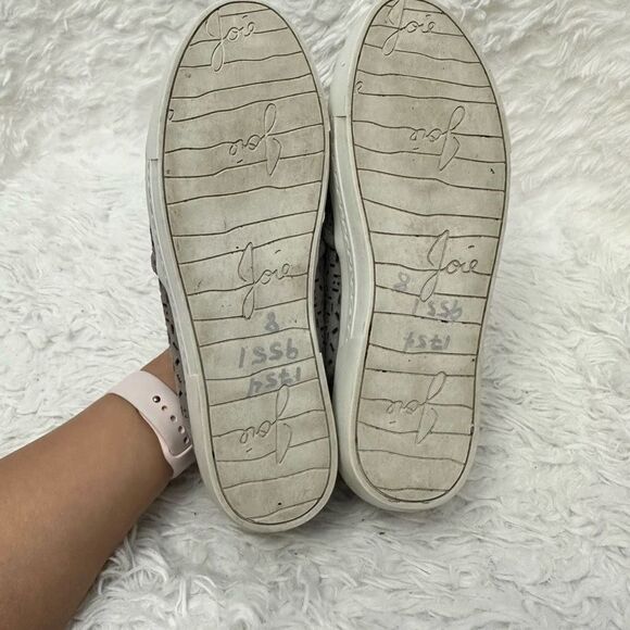 JOIE Huxley Laser Cut Slip-On Comfy Sneakers in Gray Suede Upper size 8 - Picture 5 of 6